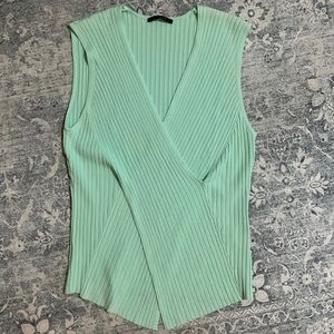 Cyrus NWOT Ribbed Crossover Top